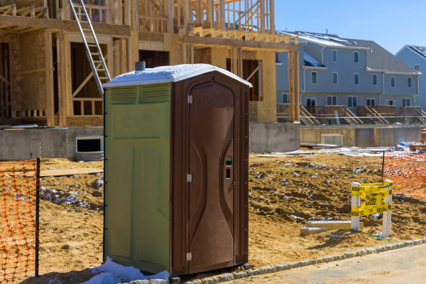 Best Porta potty delivery and setup  in Estherville, IA